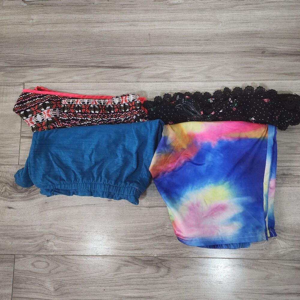 Women's Shorts Size L Lot of 4